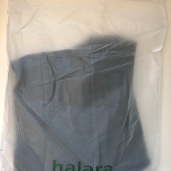HALARA HIGH RISE BIKER SHORTS - Picture 6 of 7